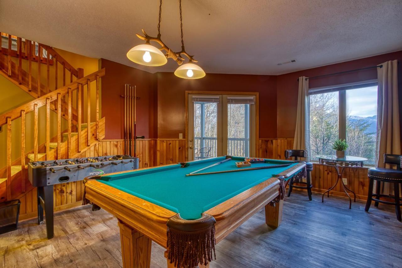 3 Decks, Mtn Views! Tree Tops By Honeybearcabins - Luxury Rain Showers, 3 King Suites, Xl Hottub, Fireplace, Bear Sightings Gatlinburg Extérieur photo