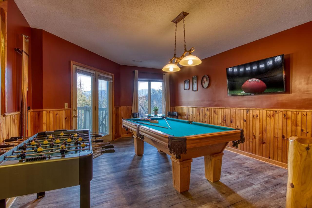 3 Decks, Mtn Views! Tree Tops By Honeybearcabins - Luxury Rain Showers, 3 King Suites, Xl Hottub, Fireplace, Bear Sightings Gatlinburg Extérieur photo