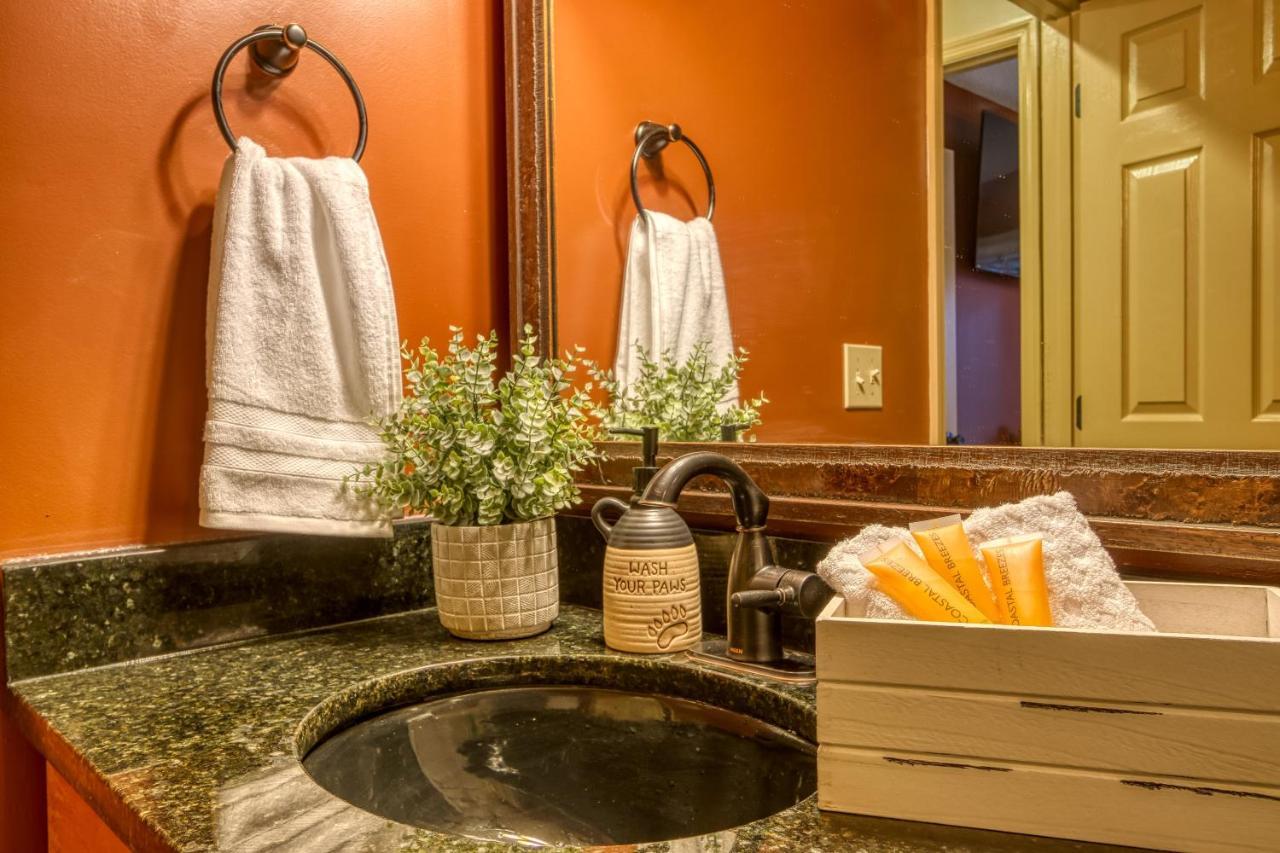 3 Decks, Mtn Views! Tree Tops By Honeybearcabins - Luxury Rain Showers, 3 King Suites, Xl Hottub, Fireplace, Bear Sightings Gatlinburg Extérieur photo