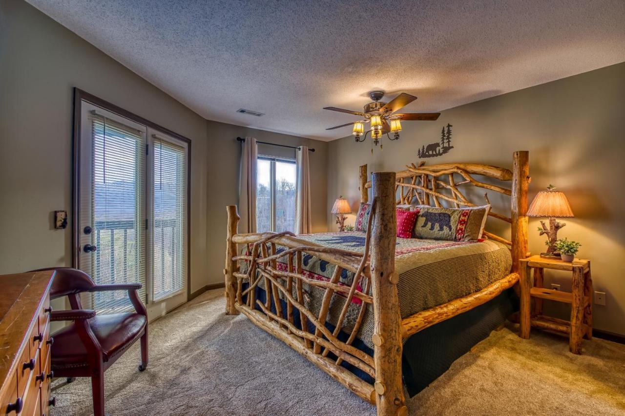 3 Decks, Mtn Views! Tree Tops By Honeybearcabins - Luxury Rain Showers, 3 King Suites, Xl Hottub, Fireplace, Bear Sightings Gatlinburg Extérieur photo