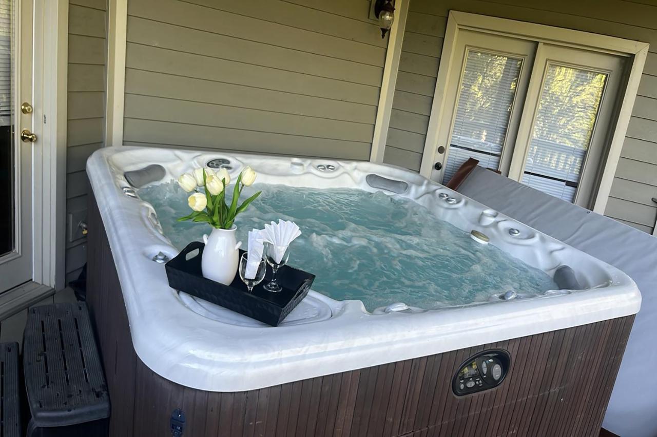 3 Decks, Mtn Views! Tree Tops By Honeybearcabins - Luxury Rain Showers, 3 King Suites, Xl Hottub, Fireplace, Bear Sightings Gatlinburg Extérieur photo